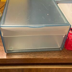 TUPPERWARE DRAWER